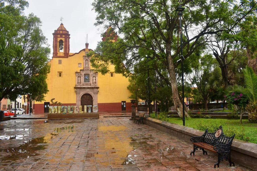 Gobierno de la Capital embellece el Jardín de San Miguelito, ícono del Centro&nbsp;Histórico
