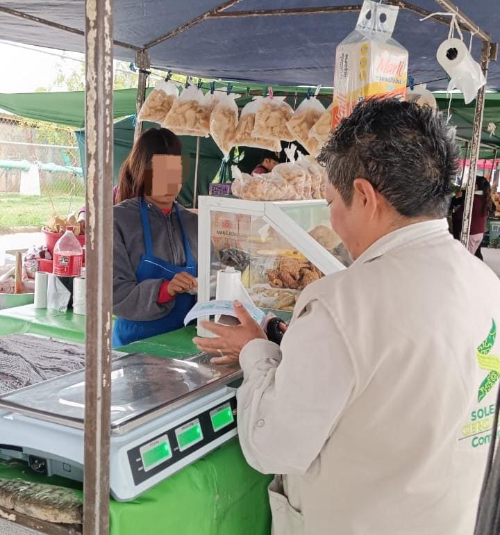 AYUNTAMIENTO DE SOLEDAD REFUERZA LA REGULACIÓN DE MERCADOS AMBULANTES EN LABORES DE LIMPIEZA Y&nbsp;OPERACIÓN