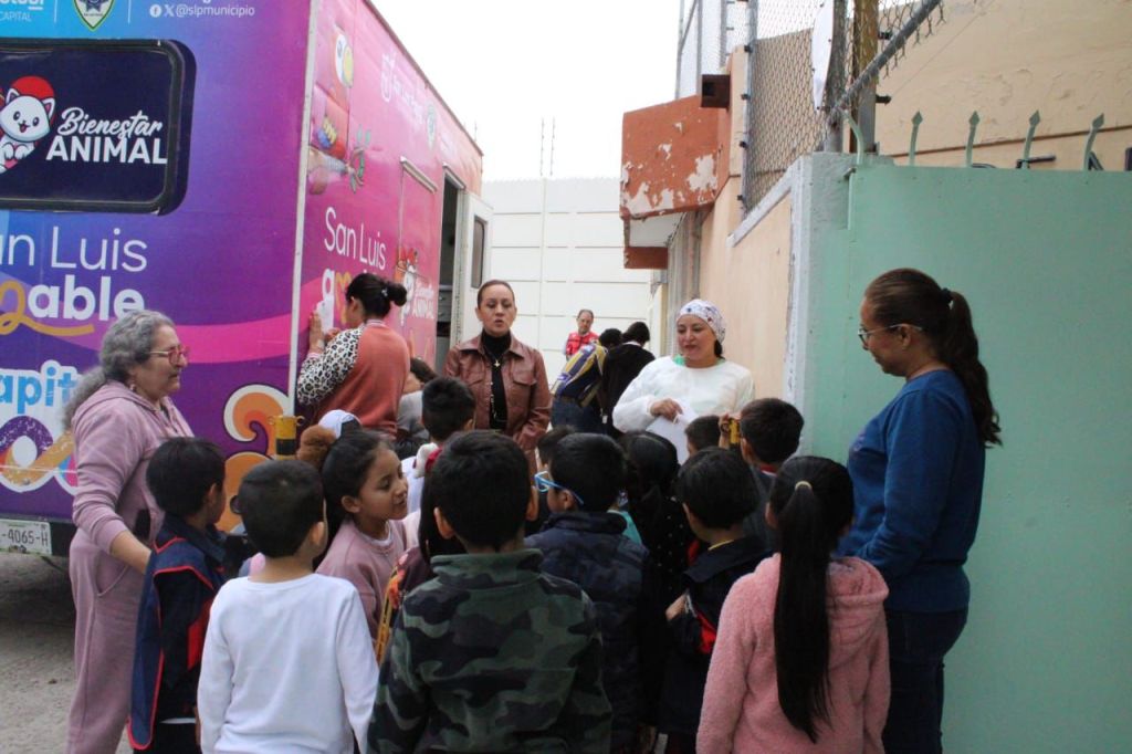 Gobierno Municipal y asociación civil Dog Lovers impulsan cultura de responsabilidad y bienestar animal desde la&nbsp;infancia