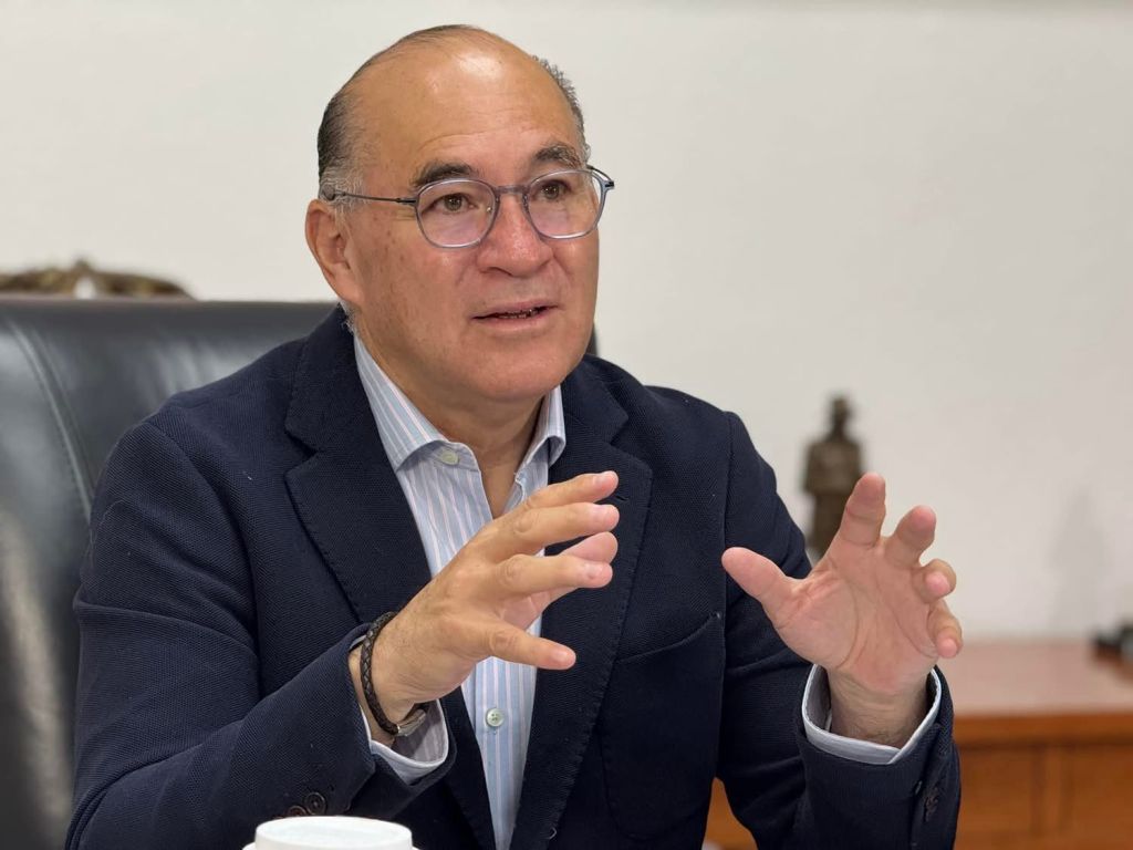 Ayuntamiento realiza acciones de limpieza y desazolve para evitar&nbsp;inundaciones