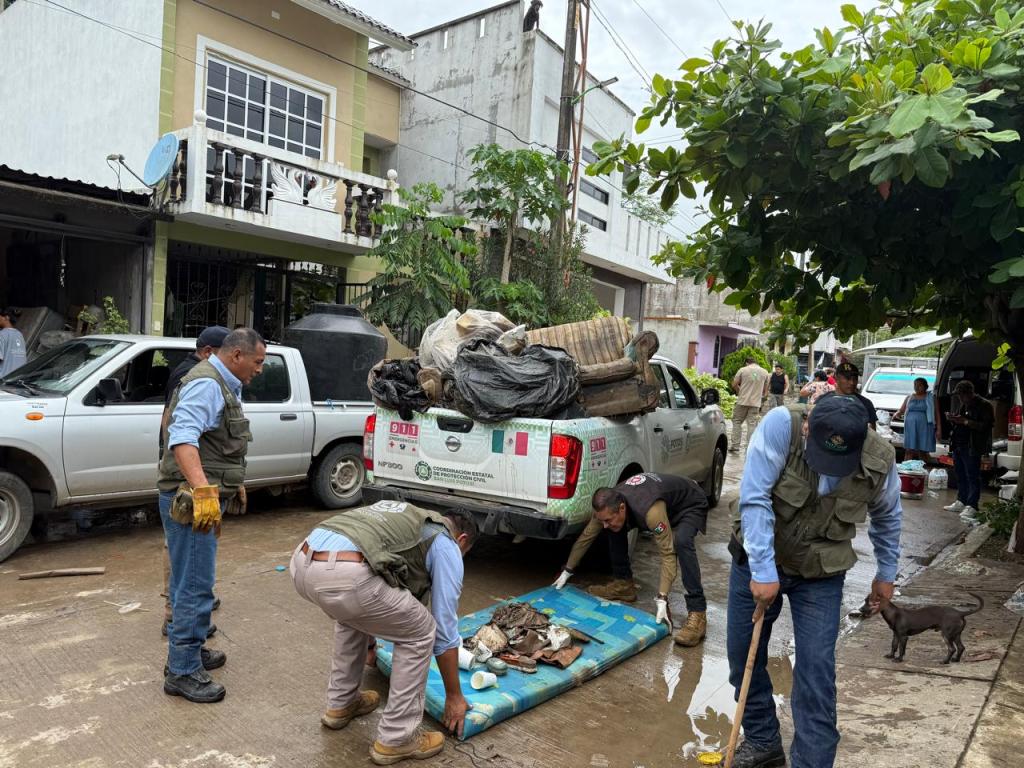 GOBIERNO DEL ESTADO BRINDA APOYO A FAMILIAS EN&nbsp;TAMAZUNCHALE