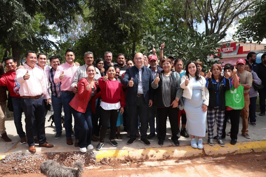 Enrique Galindo entrega obras de drenaje y anuncia plan intensivo de bacheo en toda la&nbsp;ciudad
