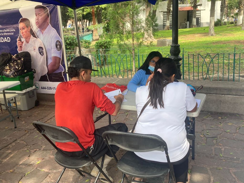 Ayuntamiento de SLP impulsa el empleo con más de 60 empresas en la Alameda y bolsa de trabajo en línea