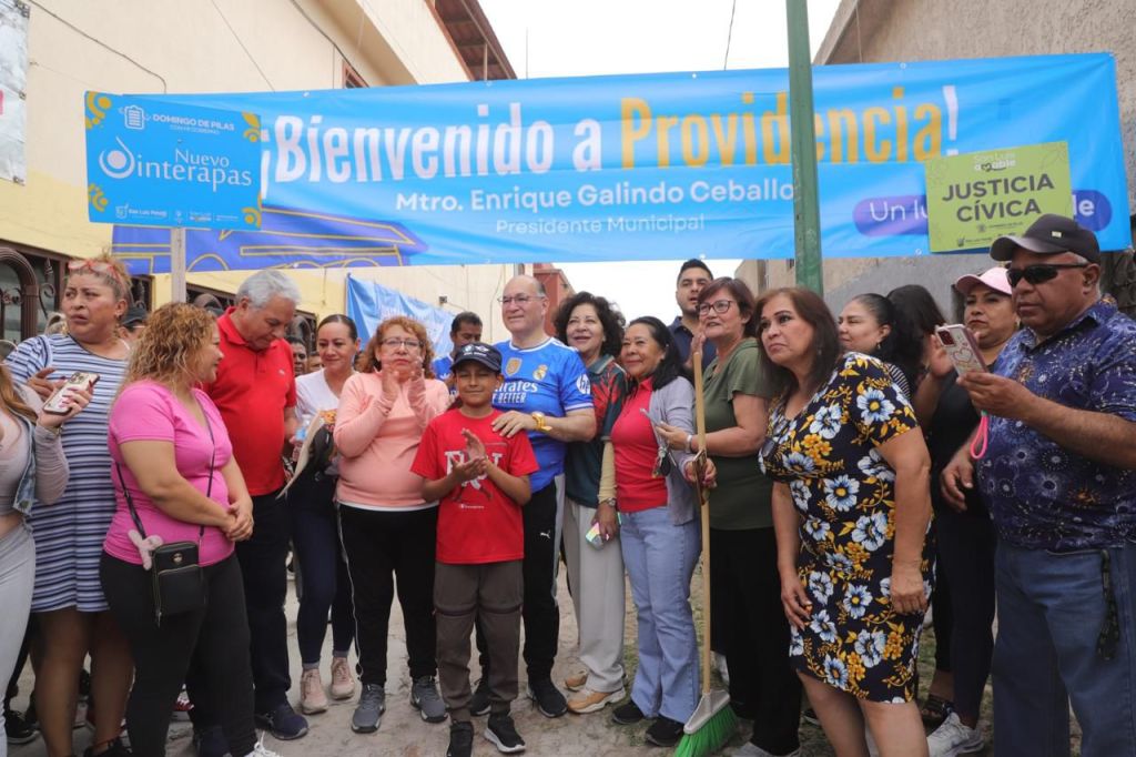 Enrique Galindo lleva obras a la colonia Providencia: pavimentación y&nbsp;alumbrado