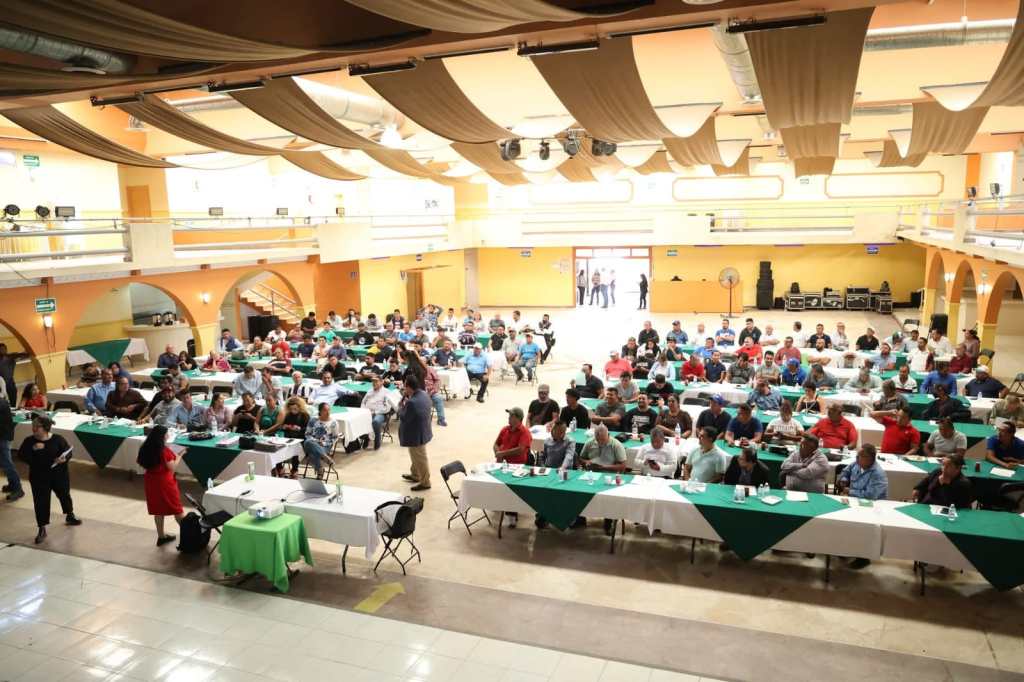 TRANSPORTISTAS DE POZOS RECIBEN CAPACITACIÓN SIN&nbsp;LÍMITES