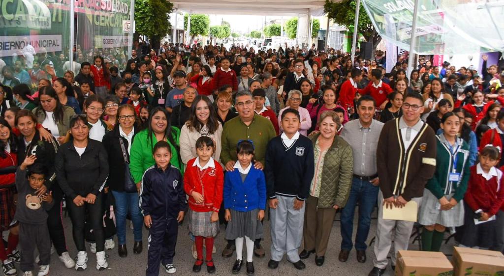 JUAN MANUEL NAVARRO MOTIVA EL DESEMPEÑO ESCOLAR CON TERCERA ENTREGA DE “ESTÍMULOS A LA EDUCACIÓN”