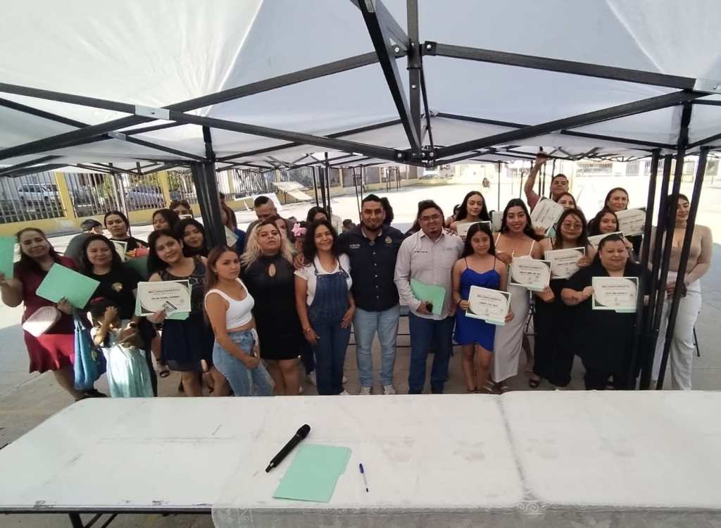 VILLA DE POZOS RECONOCIÓ A JÓVENES DE TALLERES DE&nbsp;EMPRENDIMIENTO