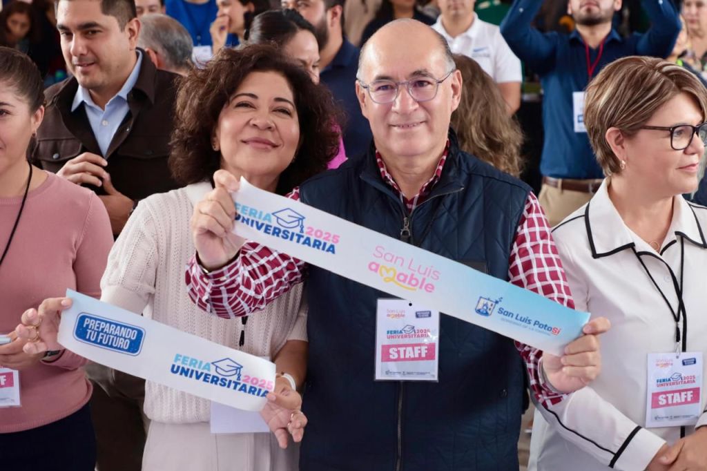 Enrique Galindo inaugura Feria Universitaria: impulso a jóvenes para continuar con sus estudios profesionales