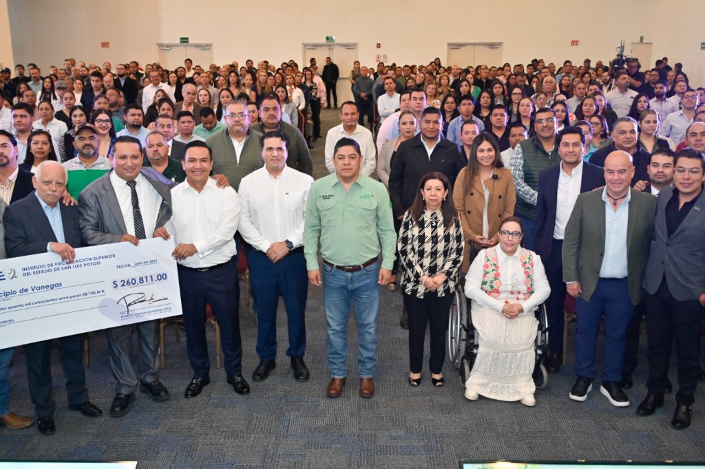 RICARDO GALLARDO DEVUELVE DINERO PÚBLICO ROBADO POR LA HERENCIA&nbsp;MALDITA