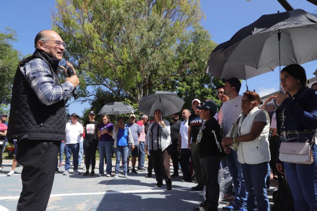 Enrique Galindo fortalece Valle de Jacarandas con mejor alumbrado y recuperación de espacios&nbsp;públicos