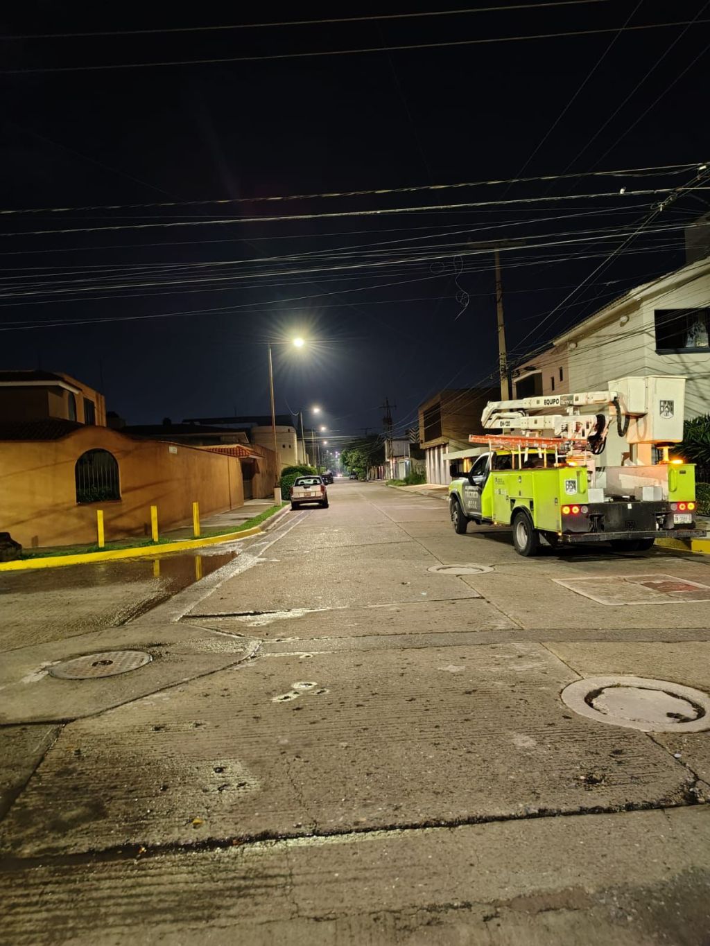 Gobierno de la Capital restablece alumbrado en el Fraccionamiento Tangamanga y en Nereo Rodríguez&nbsp;Barragán