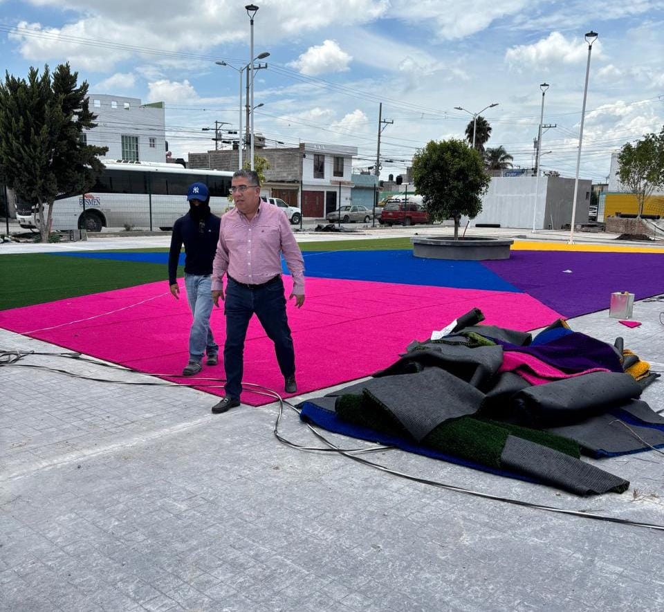 ALCALDE JUAN MANUEL NAVARRO SUPERVISA PROGRESO EN LA CONSTRUCCIÓN DE PARQUE URBANO EN VILLAS DEL&nbsp;SOL
