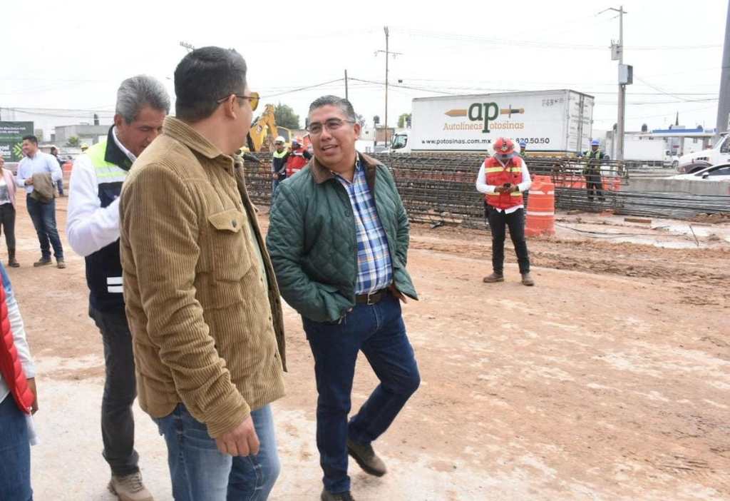 NAVARRO MUÑIZ CELEBRA MÁS DESARROLLO Y MEJOR MOVILIDAD PARA SOLEDAD, CON CONSTRUCCIÓN DE PUENTE VEHICULAR EN EL CIRCUITO&nbsp;POTOSÍ