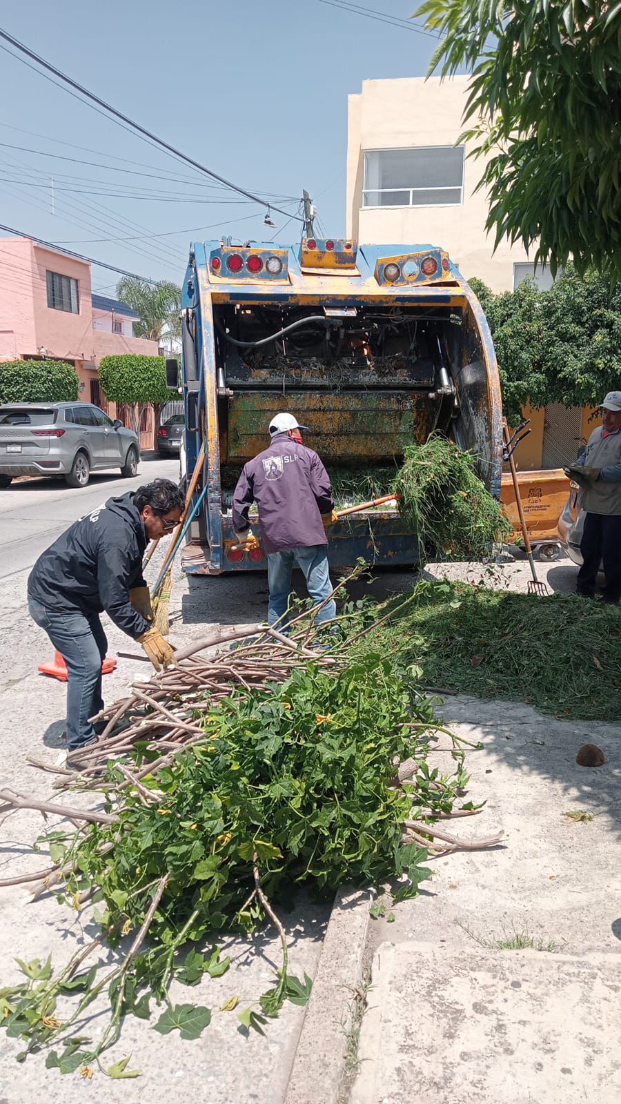 Fortalece Ayuntamiento de SLP limpieza y mantenimiento urbano en la Capital y la Delegación&nbsp;Bocas