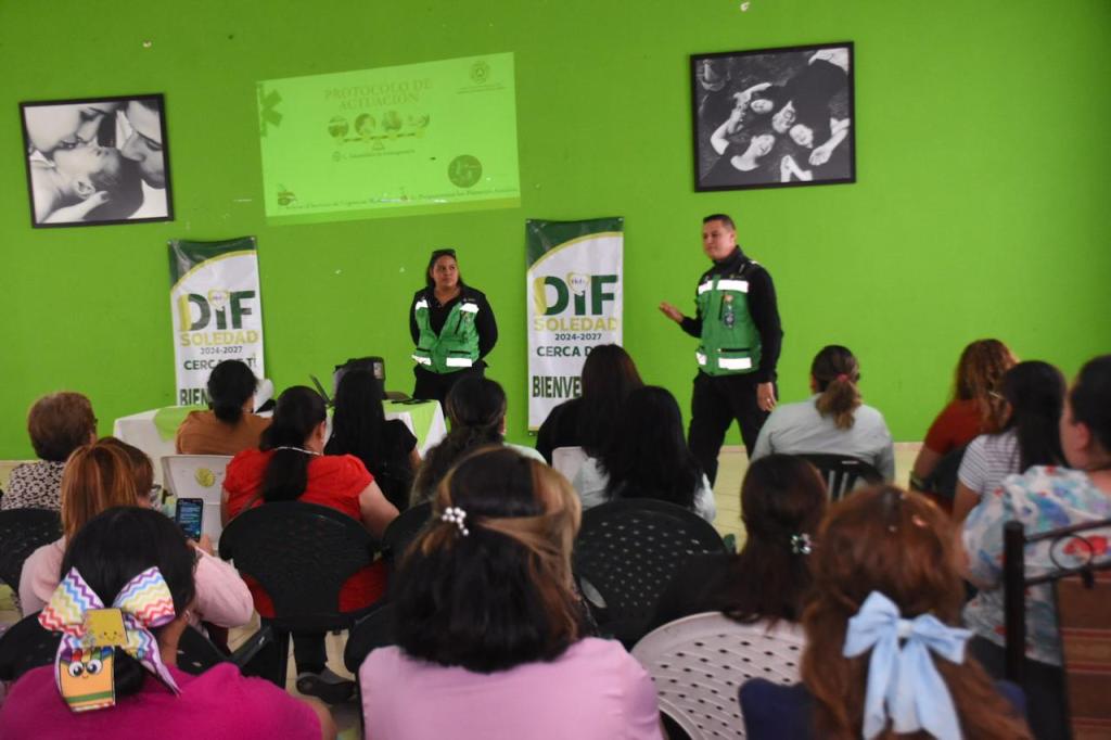 PERSONAL DE DIF MUNICIPAL DE SOLEDAD CAPACITADO PARA ACTIVIDADES INFANTILES DE VERANO&nbsp;SEGURAS