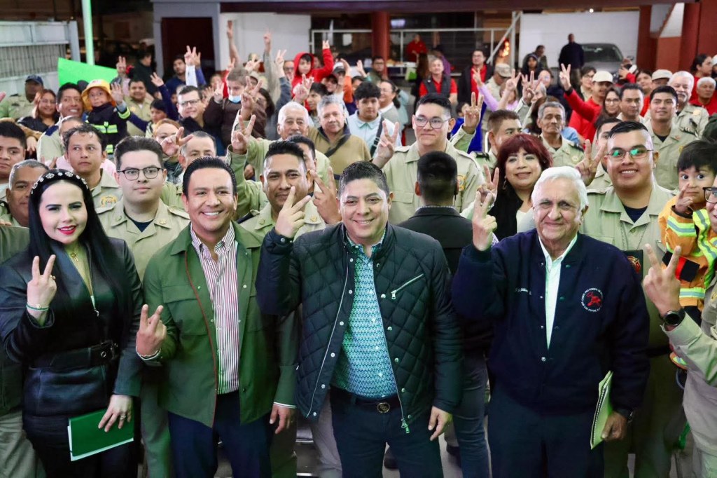 GOBIERNO ASEGURA A BOMBEROS, SOLDADOS Y POLICÍAS QUE SIRVAN A SAN LUIS&nbsp;POTOSÍ