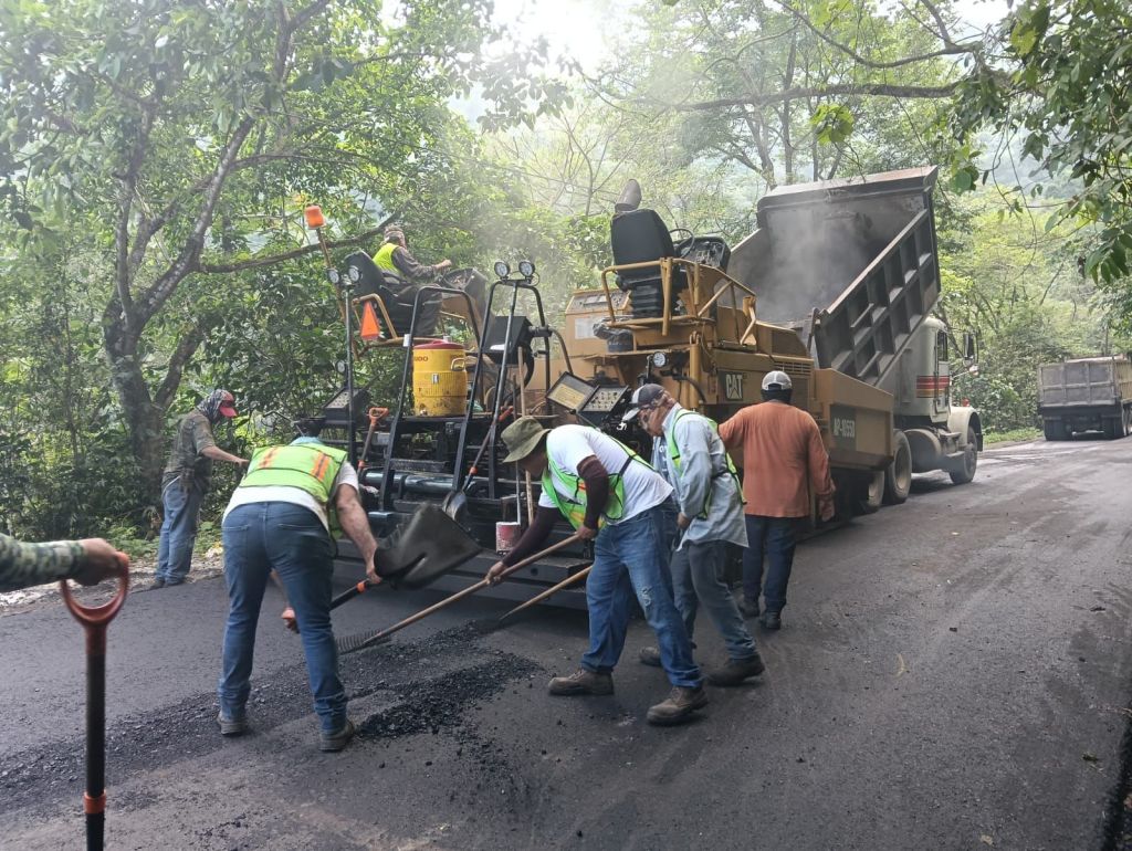 AVANZA REHABILITACIÓN DEL CAMINO EN&nbsp;TAMAZUNCHALE