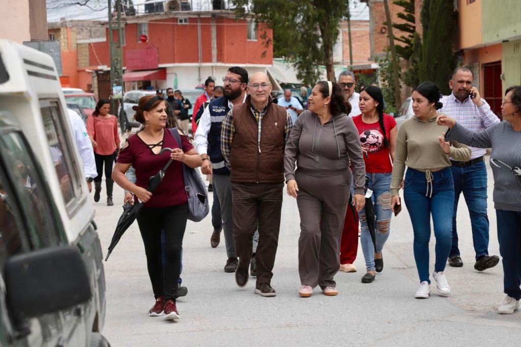 Alcalde Enrique Galindo anuncia pavimentaciones para la colonia Casanova, tras décadas de&nbsp;rezago