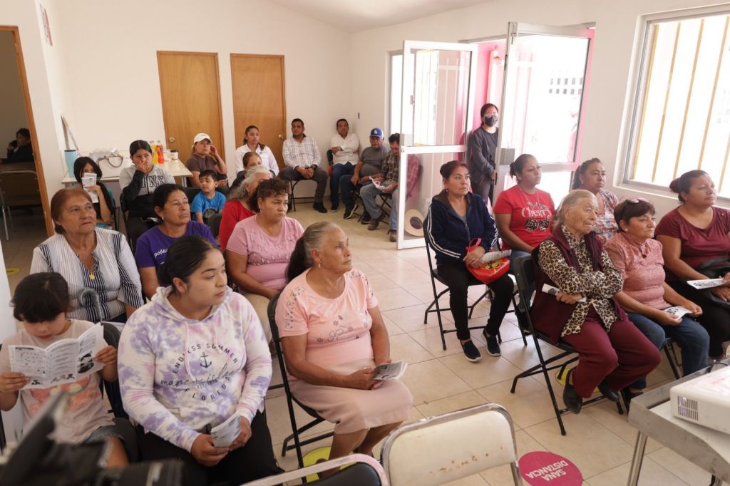 Presidenta del DIF Municipal, Estela Arriaga se compromete a enviar médico y enfermería a Terrero&nbsp;Sur