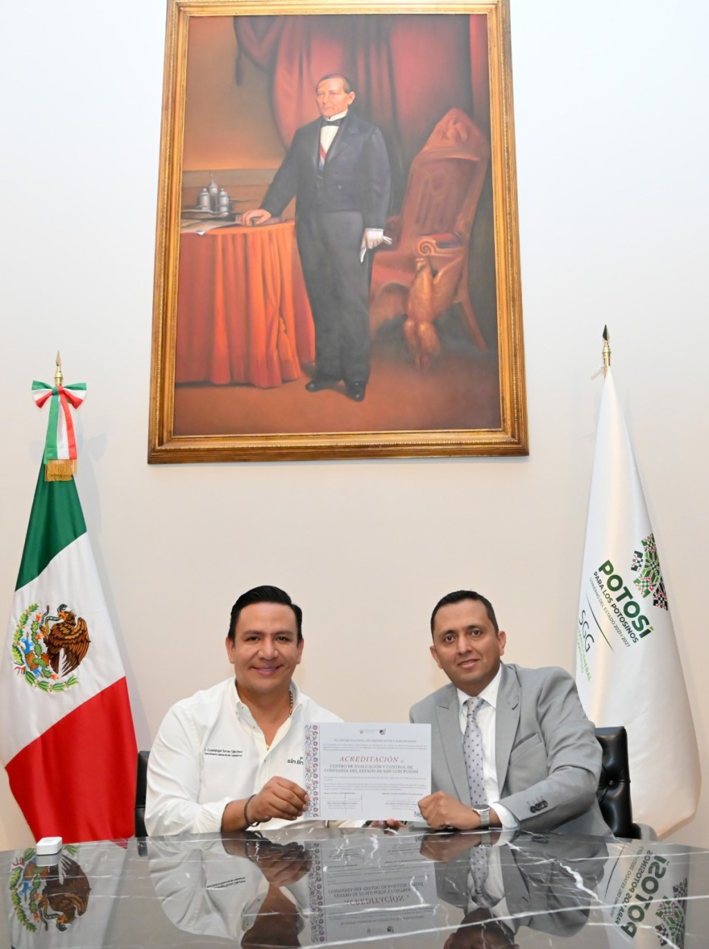 CENTRO DE EVALUACIÓN Y CONTROL DE CONFIANZA REFRENDA CERTIFICACIÓN A NIVEL&nbsp;NACIONAL