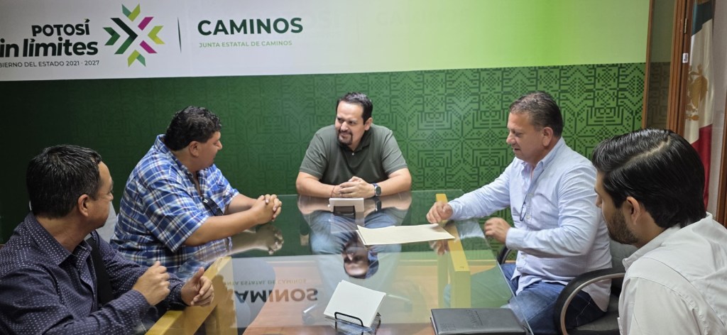 GOBIERNO ESTATAL MEJORA CAMINOS EN&nbsp;CÁRDENAS