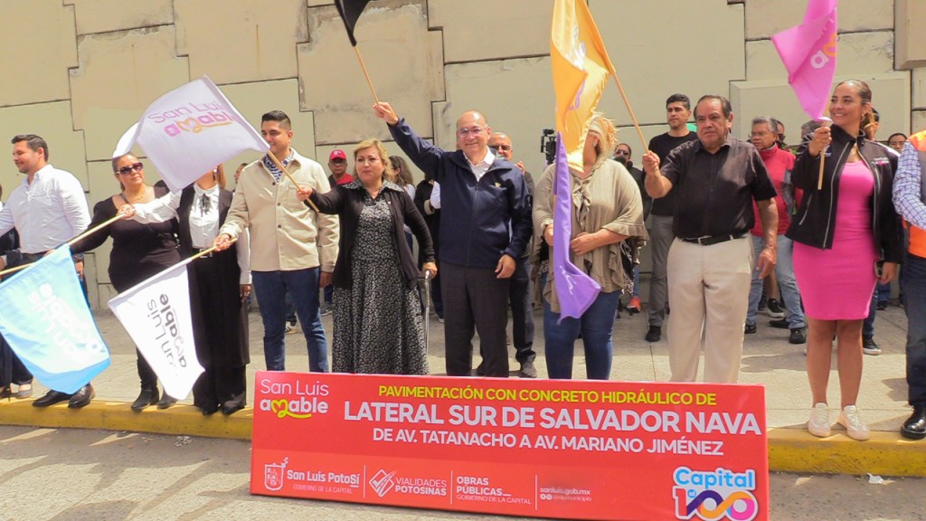 #Video Alcalde Enrique Galindo arranca reconstrucción de la lateral sur de Salvador&nbsp;Nava