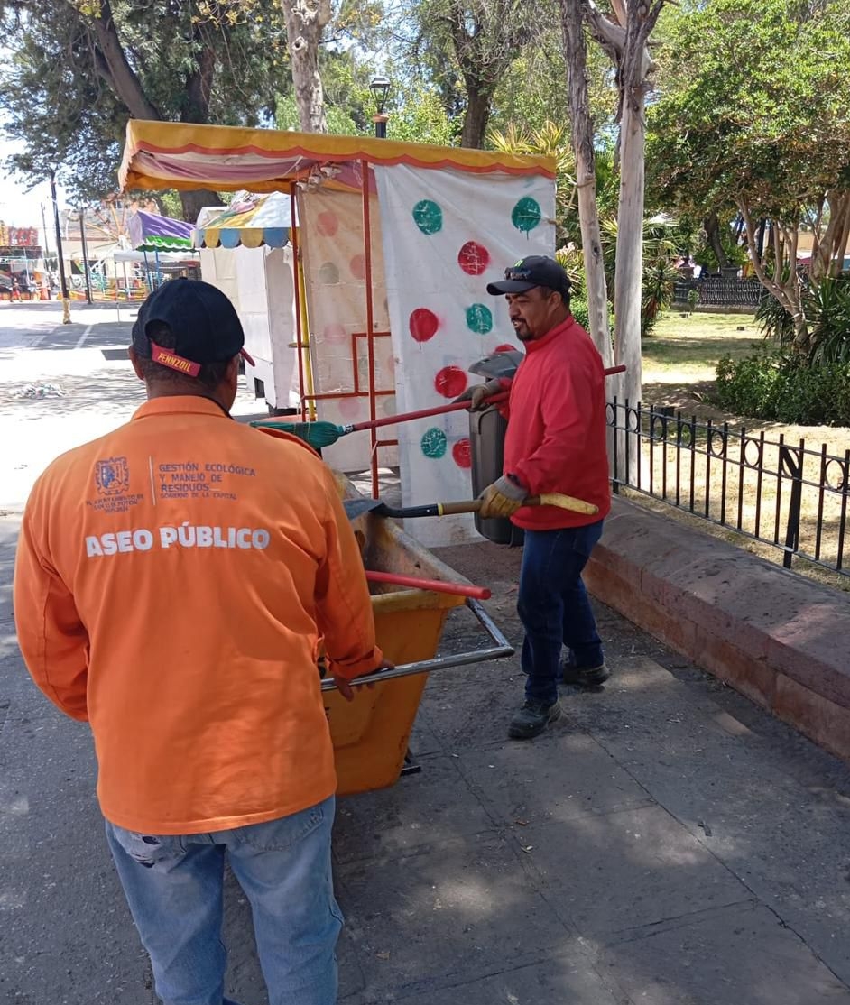 Refuerza Ayuntamiento limpieza urbana en diversas zonas de la&nbsp;ciudad