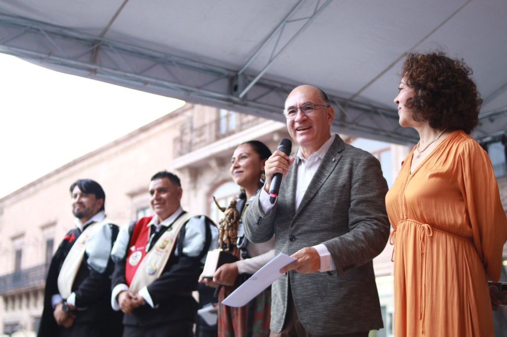Alcalde Enrique Galindo inaugura el Festival Internacional de Tunas y Estudiantinas&nbsp;2025
