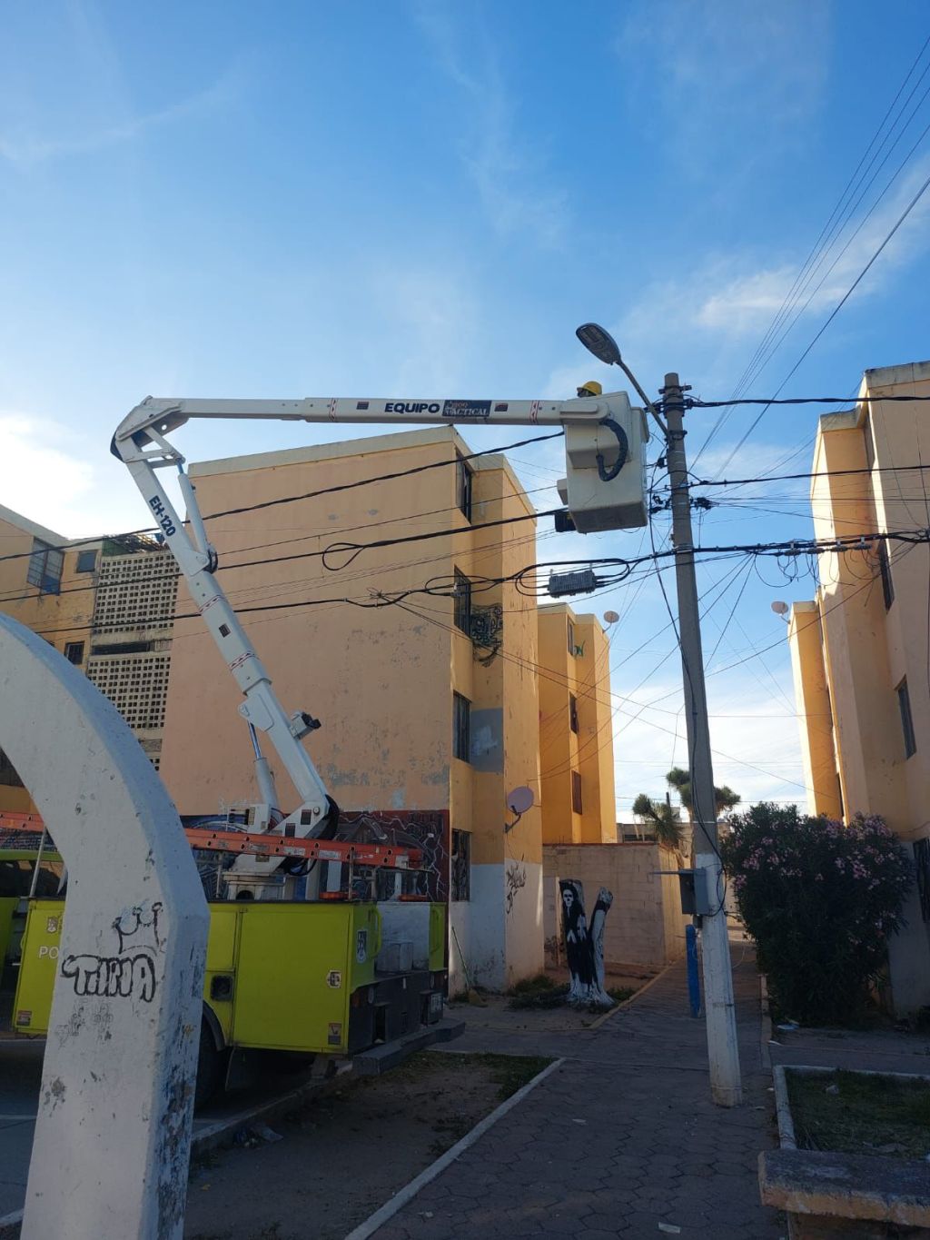 Gobierno de la Capital intensifica mantenimiento de alumbrado público para mayor seguridad y&nbsp;visibilidad