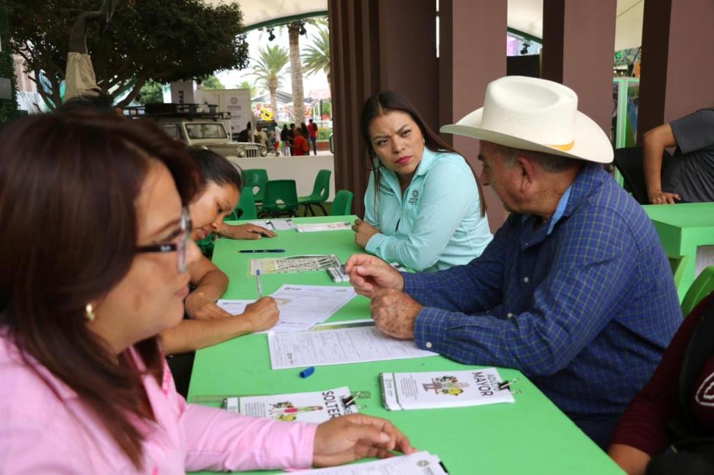 PROGRAMAS SOCIALES PRESENTES EN LA FENAPO&nbsp;2025