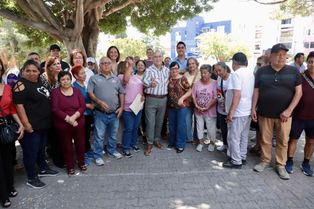 Alcalde Galindo rehabilita espacios sociales en Fovissste; vecinos expresan su&nbsp;reconocimiento