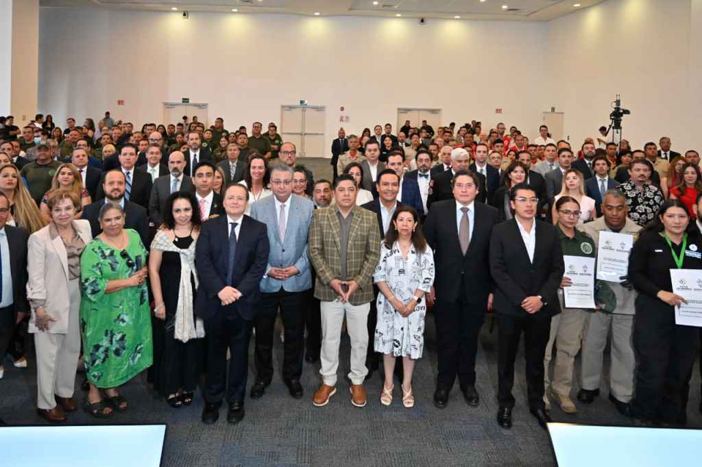 EN GIRA DE TRABAJO, RICARDO GALLARDO FORTALECE A FAMILIAS&nbsp;POTOSINAS