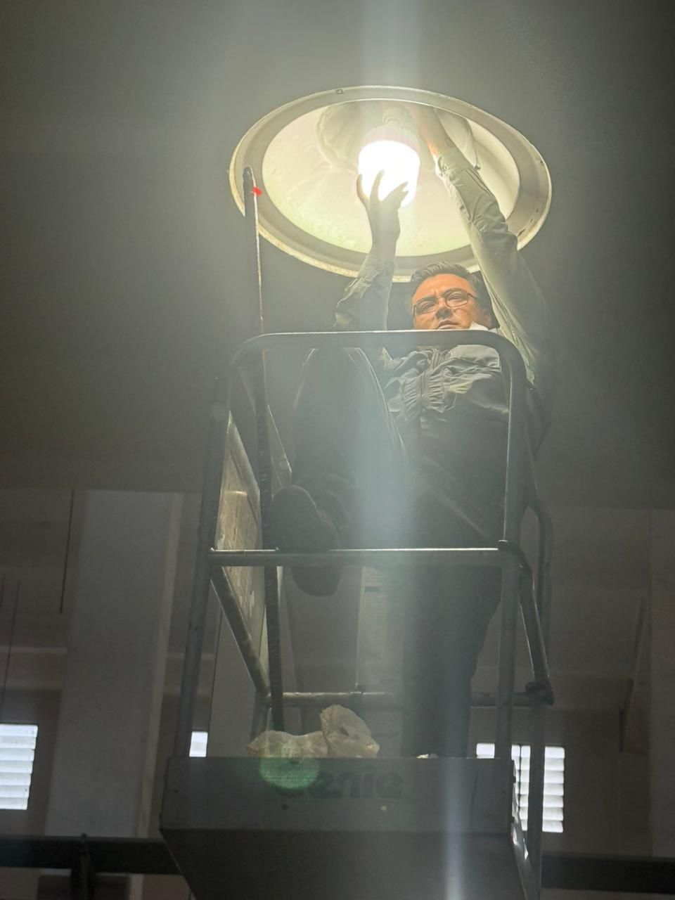 Locatarios del Mercado Hidalgo reconocen al Gobierno de la Capital por mejorar la&nbsp;iluminación