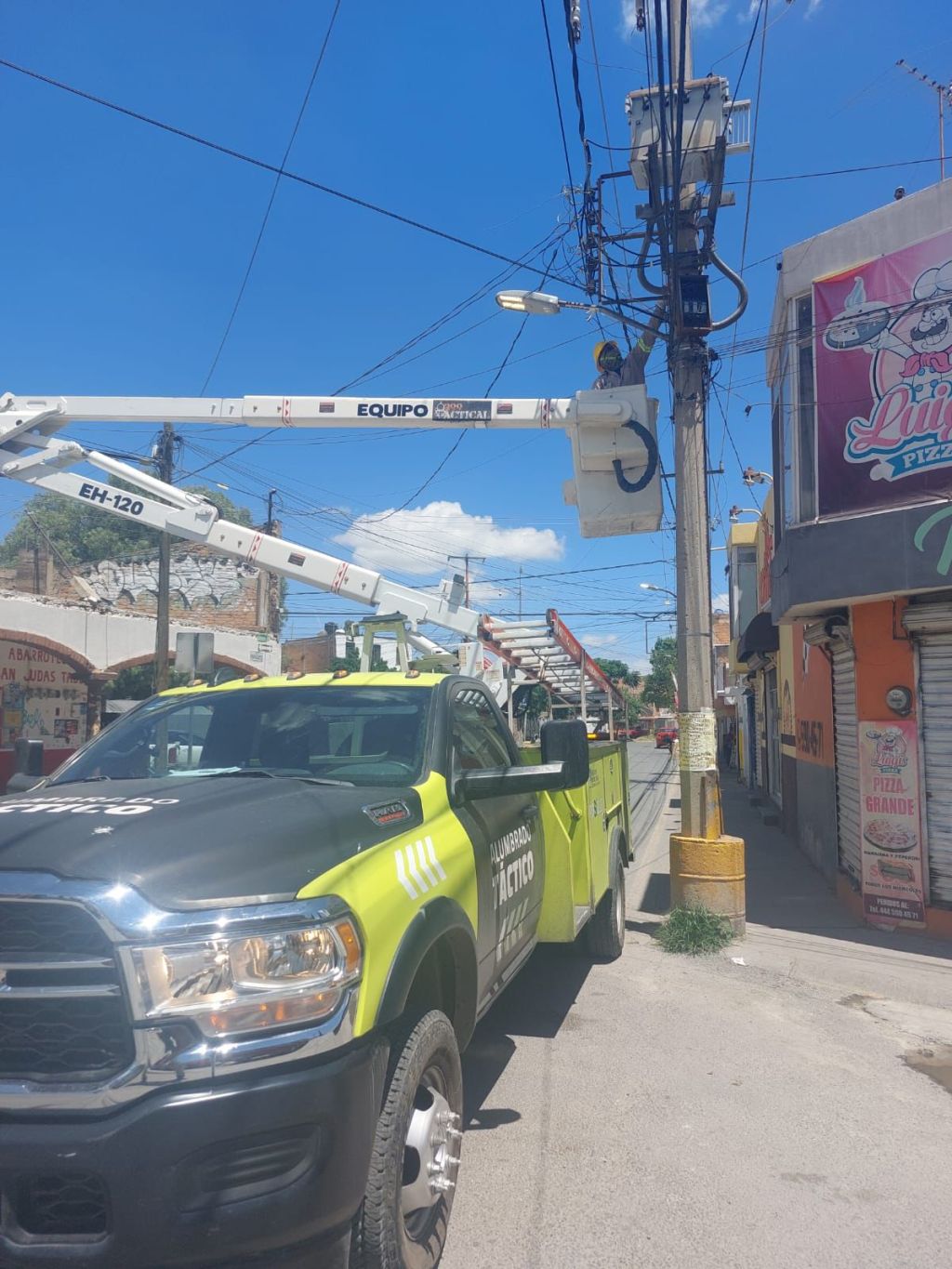 Rehabilita Gobierno de la Capital fallas eléctricas en Prolongación&nbsp;Muñoz