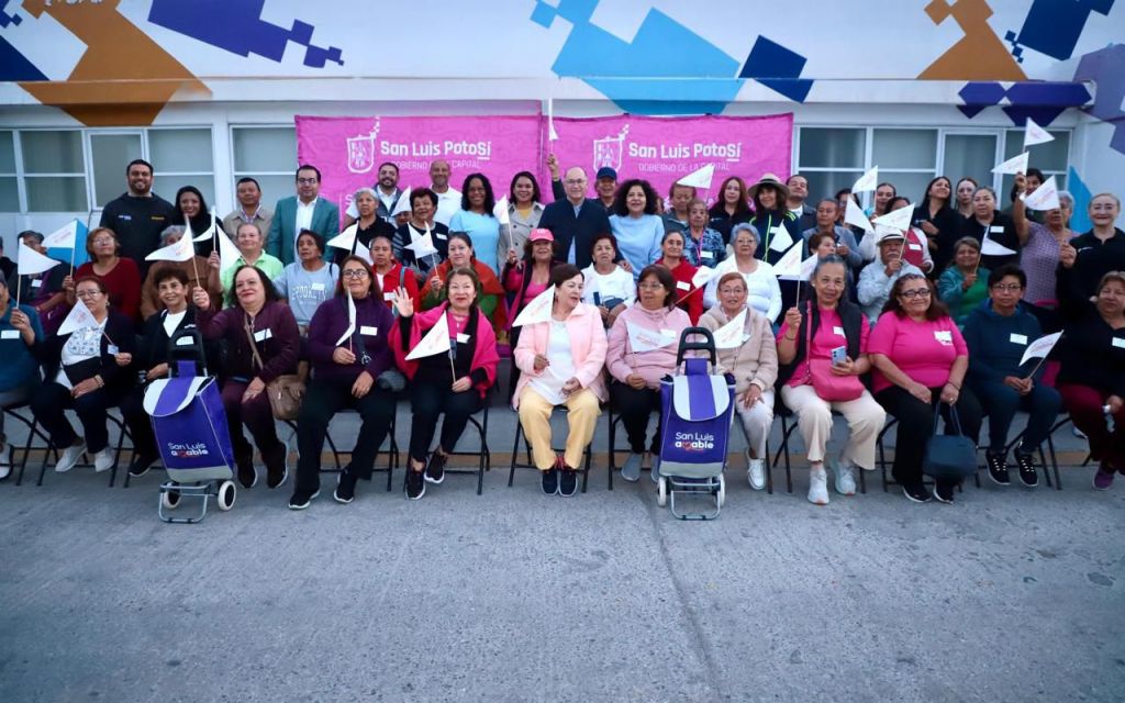 Alcalde Enrique Galindo y Estela Arriaga impulsan acciones para que adultos mayores vivan en&nbsp;plenitud