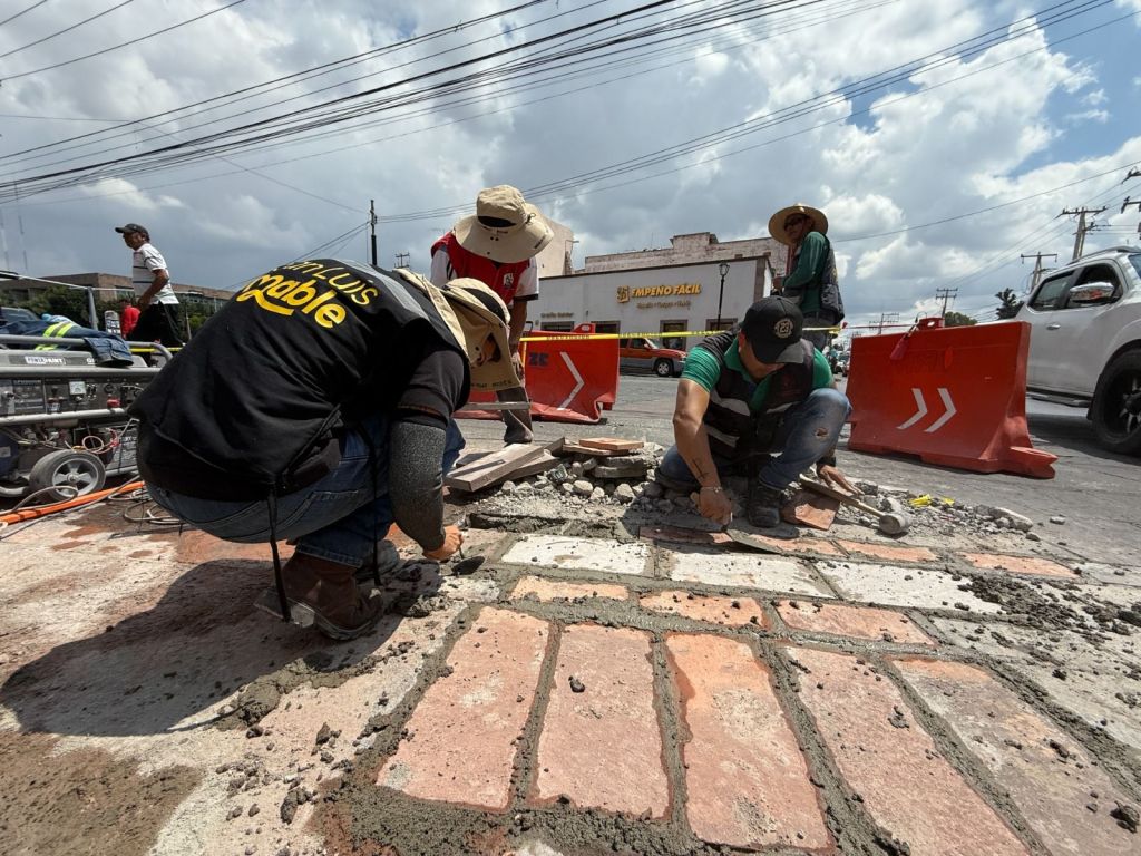 Programa “Por Buen Camino” realiza trabajos de bacheo en el Centro Histórico de San Luis&nbsp;Capital