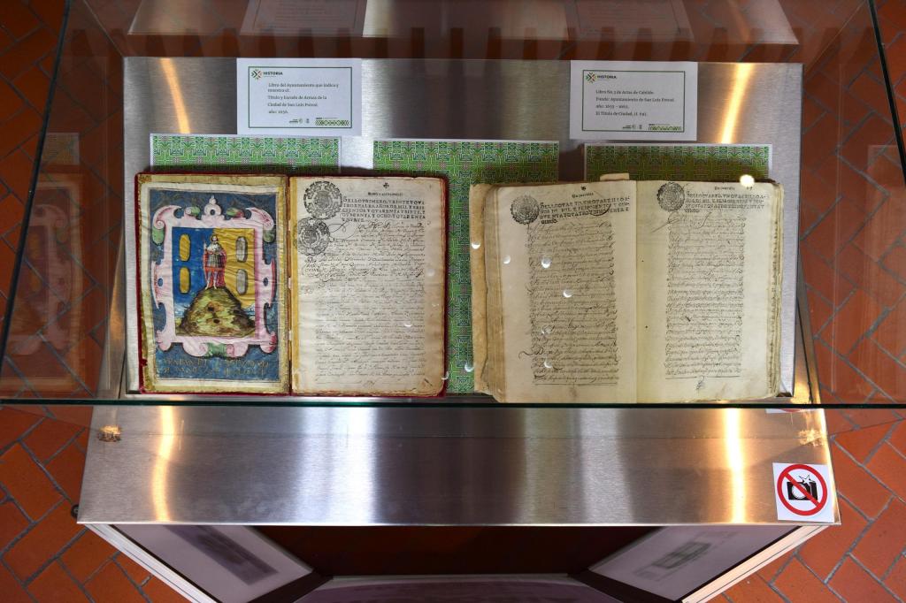 ARCHIVO HISTÓRICO EXHIBE ESCUDO DE ARMAS ORIGINAL DE SAN&nbsp;LUIS