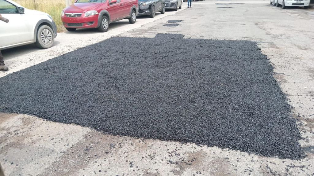 Colonias y avenidas principales recibieron mantenimiento emergente de bacheo en la&nbsp;capital