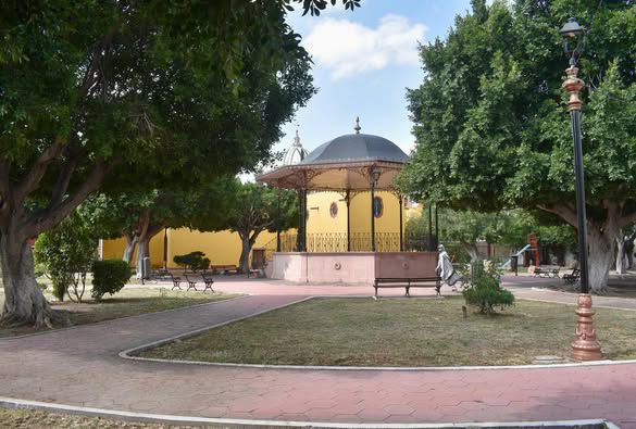 Rehabilita Gobierno de la Capital jardín del Montecillo y canchas&nbsp;deportivas