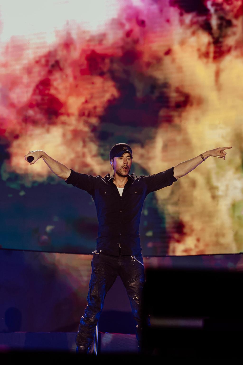 Enrique Iglesias conquista la&nbsp;FENAPO