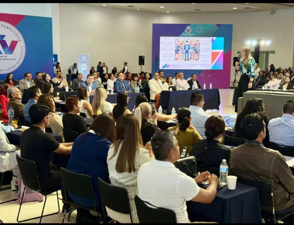 EN CONGRESO INTERESTATAL, GOBIERNO MUNICIPAL DE SOLEDAD REFUERZA MECANISMOS DE RENDICIÓN DE CUENTAS