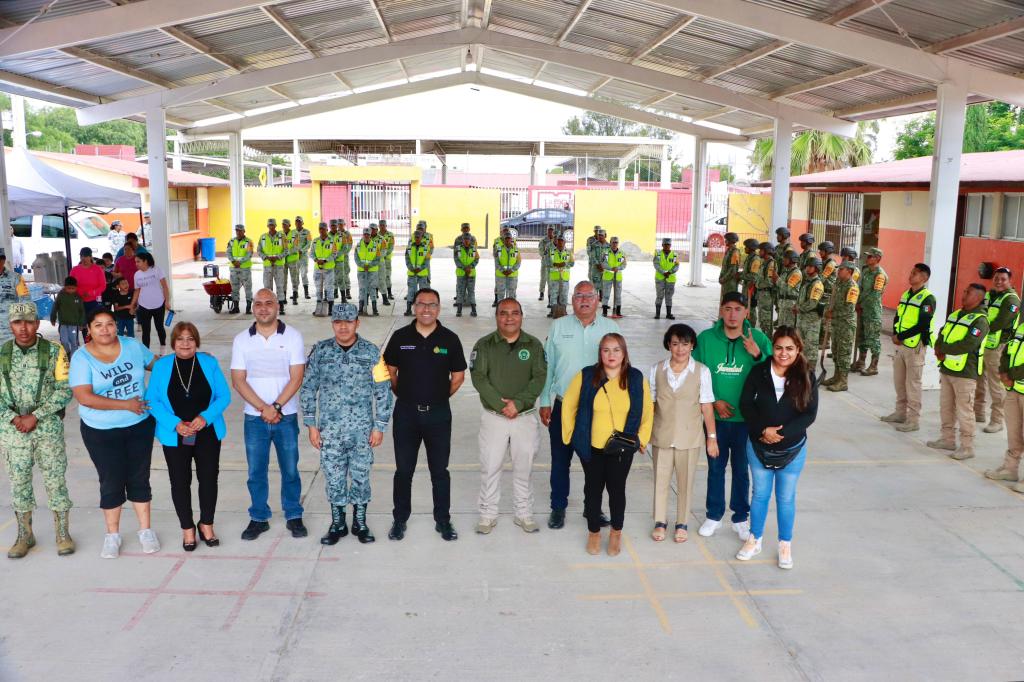 VILLA DE POZOS RENUEVA ENTORNOS ESCOLARES