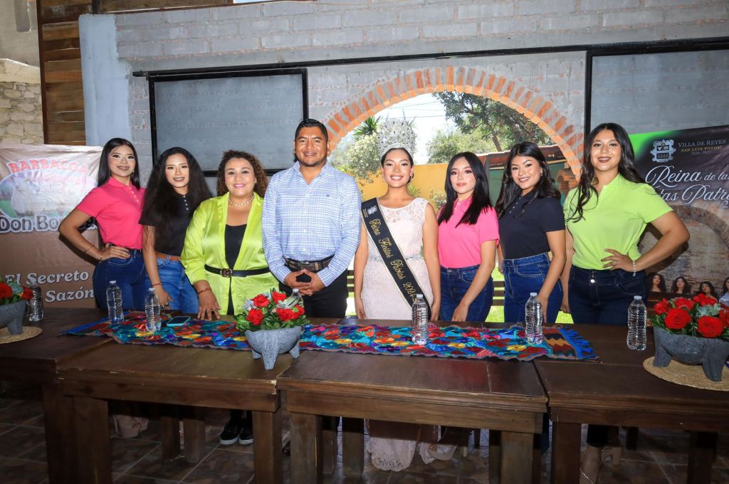 VILLA DE REYES PRESENTA A LAS CANDIDATAS DEL CERTAMEN DE FIESTAS&nbsp;PATRIAS
