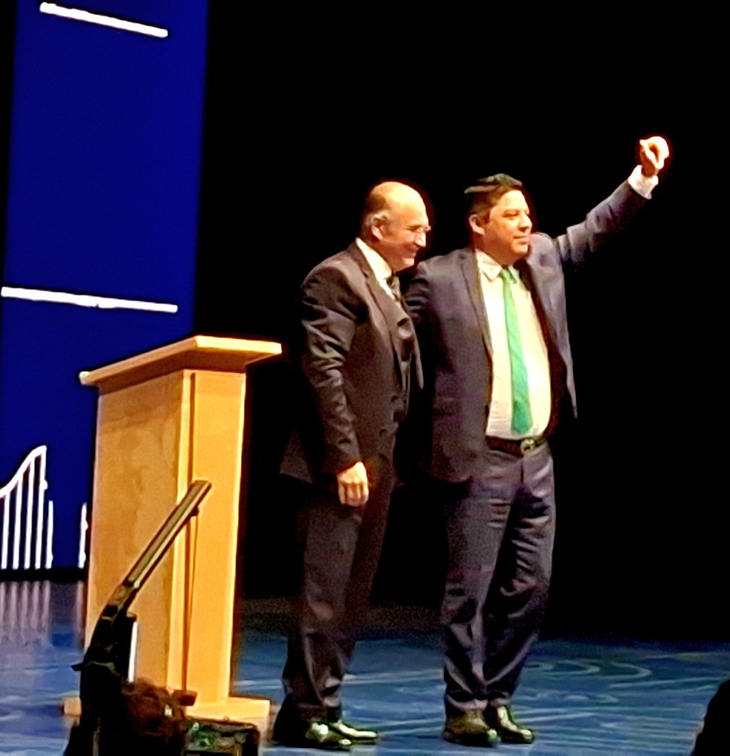 ALCALDE ENRIQUE GALINDO PIDE APOYO AL GOBERNADOR PARA CONSTRUCCIÓN DEL PASO A DESNIVEL DEL&nbsp;SAUCITO.