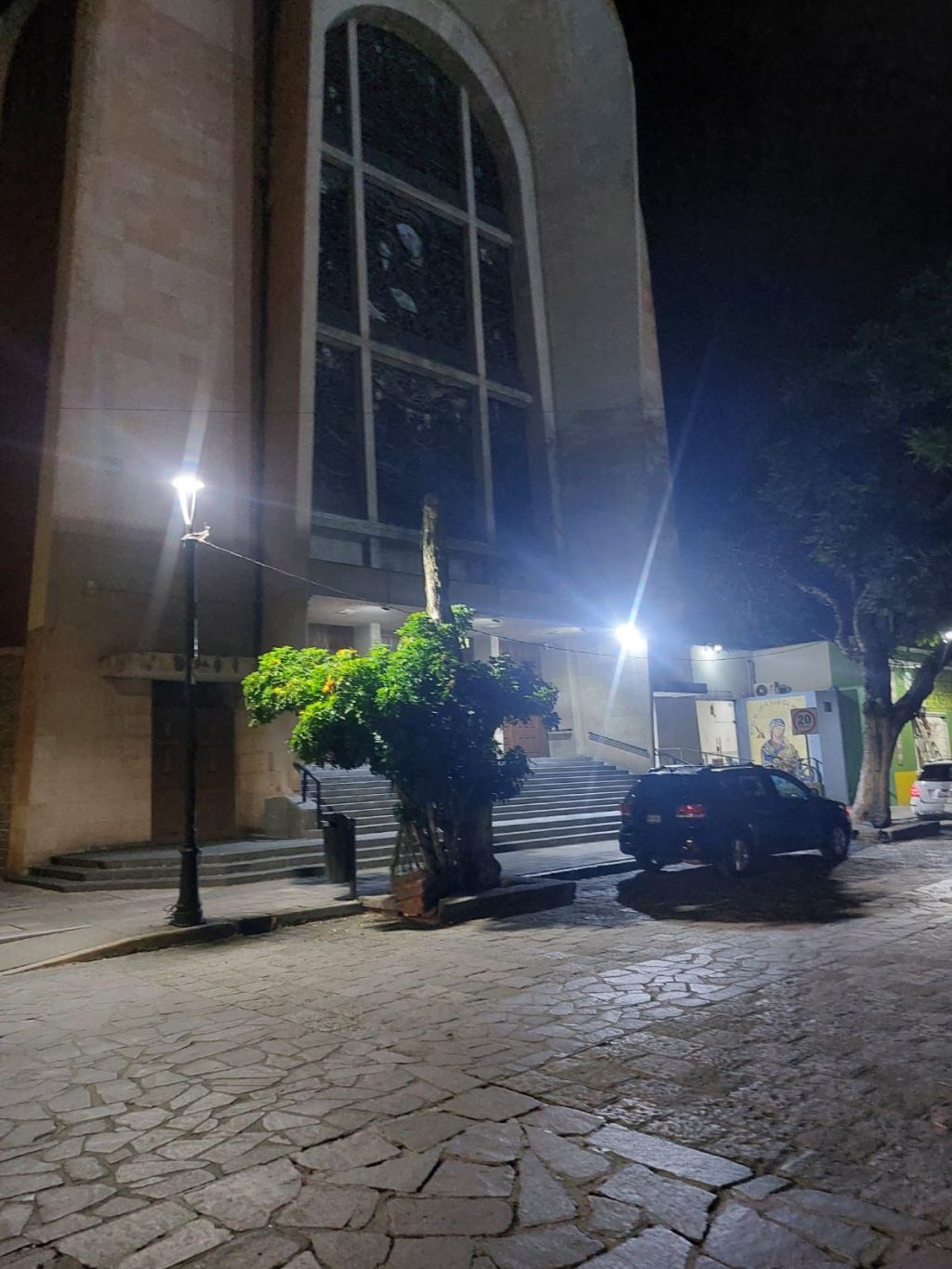 Reparan luminarias en Plaza del Carmen y Mariano&nbsp;Arista