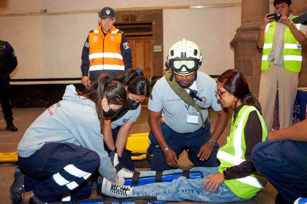 Simulacro de desalojo en Palacio Municipal fortalece la cultura de la&nbsp;prevención