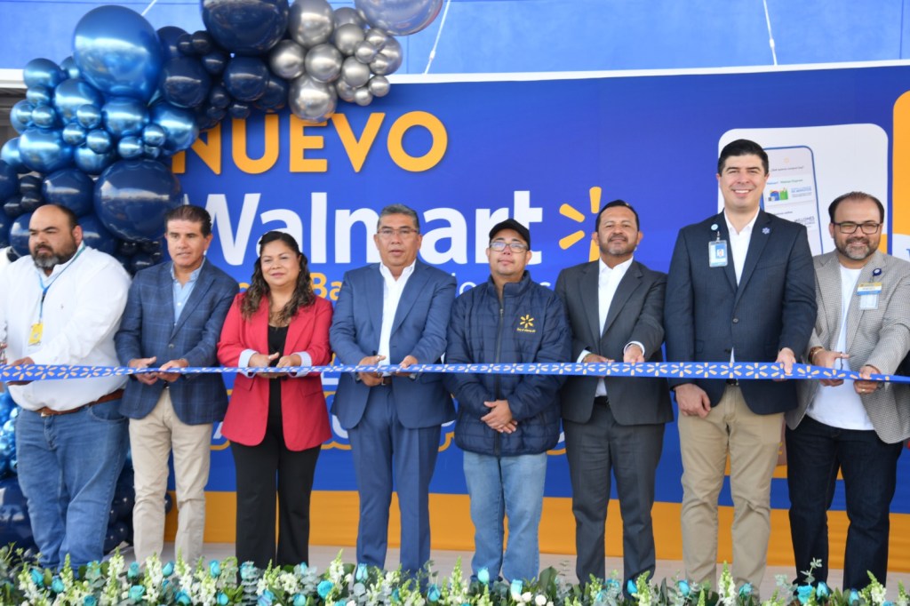 SOLEDAD CRECE Y POTENCIALIZA SU DESARROLLO ECONÓMICO: JUAN MANUEL NAVARRO EN APERTURA DE TIENDA&nbsp;WALMART