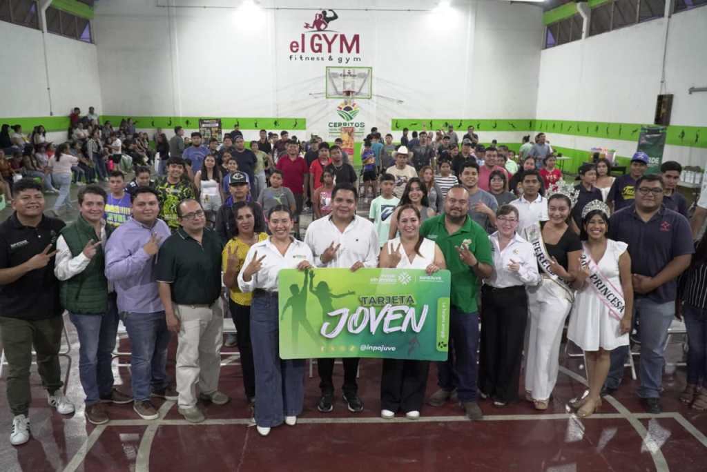 ENTREGAN MÁS DE 300 TARJETAS JOVEN EN&nbsp;CERRITOS