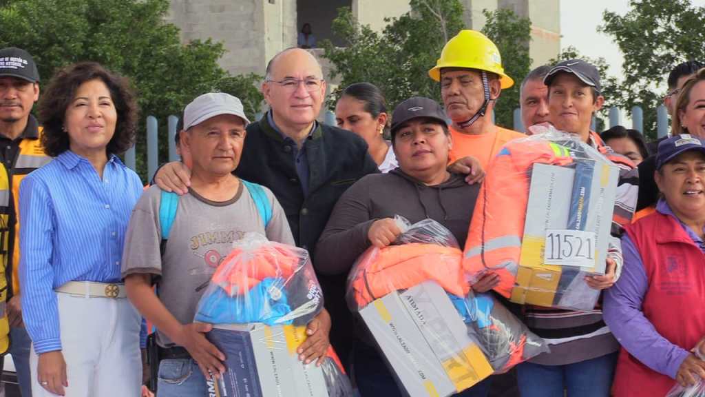 ALCALDE ENRIQUE GALINDO RECONOCERÁ A LOS MEJORES. TRABAJADORES DEL AYUNTAMIENTO.CON ESTÍMULOS&nbsp;ECONÓMICOS.