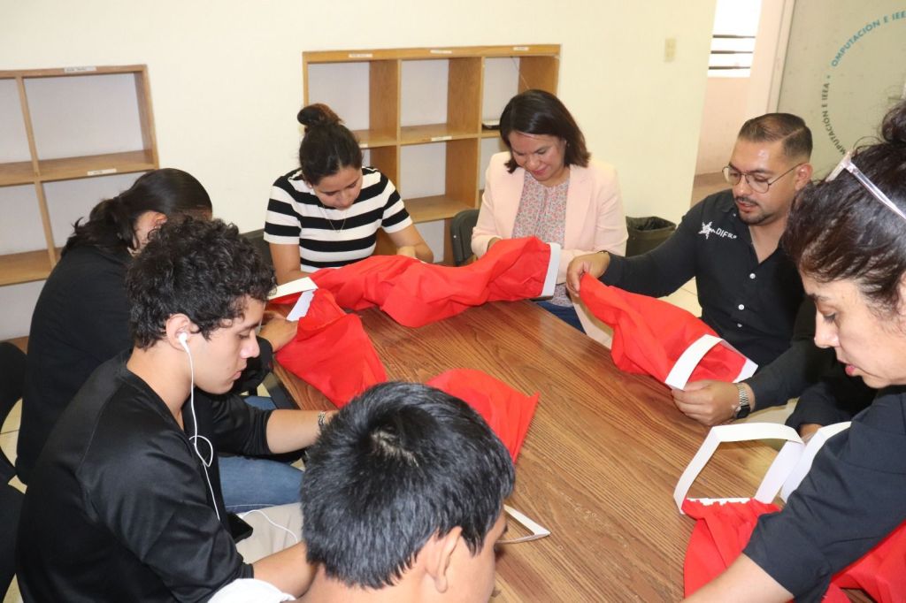 DIF Municipal acerca la ciencia a usuarias y usuarios mediante el Congreso Internacional Falling Walls Engage Hub México&nbsp;2025